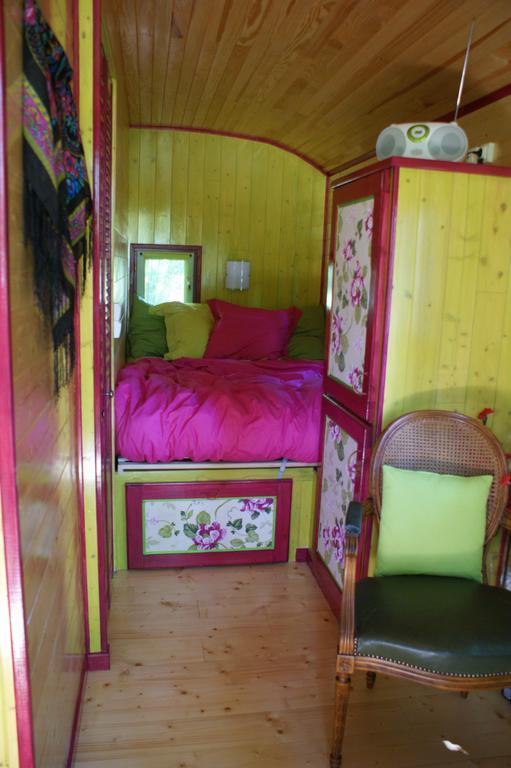 Chambre D'Hote Moulin De L'Aumonier Beaulieu-lès-Loches Rum bild